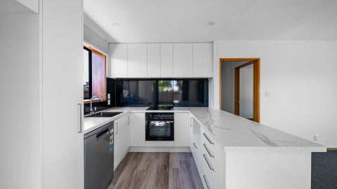 2/14 Radnor Street, St Albans, Christchurch