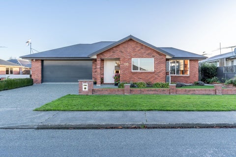 100 Park Street, Winton, Winton