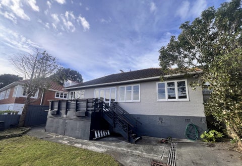 5 Elphinstone Avenue, Strathmore Park, Wellington