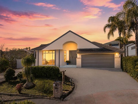 11 Manu Place, Pinehill, Auckland