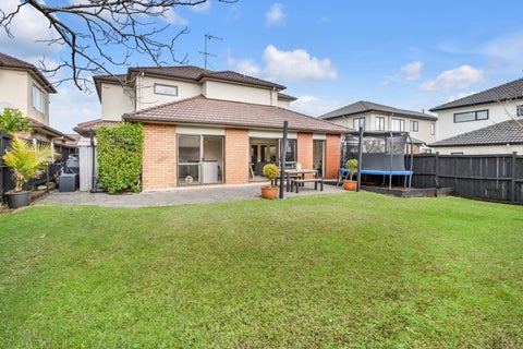 4 Bridgefield Crescent, Flat Bush, Auckland