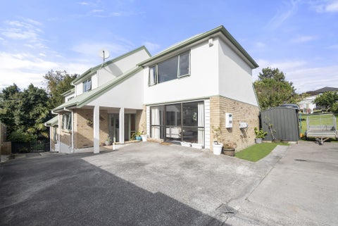 2/12 Patons Road, Howick, Auckland