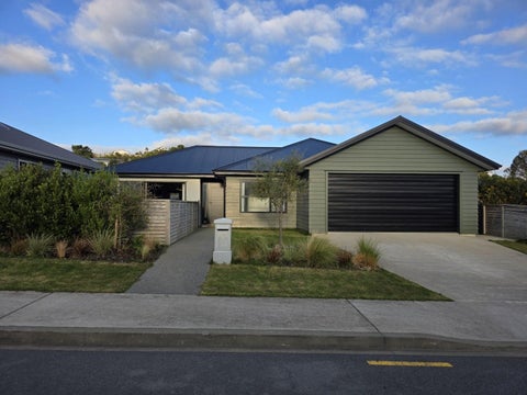 138 Waipounamu Drive, Kelson, Lower Hutt