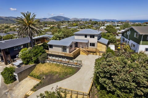 22 Toru Road, Paraparaumu Beach, Paraparaumu