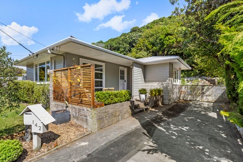 142 Campbell Street, Karori, Wellington
