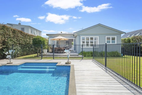 33 Massey Avenue, Greenlane, Auckland