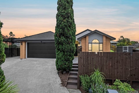 22 Sambrooke Crescent, Flat Bush, Auckland