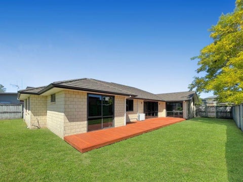 35 Christobel Circle, Huntington, Hamilton