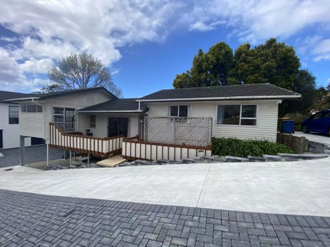 29 Ayton Drive, Totara Vale, Auckland
