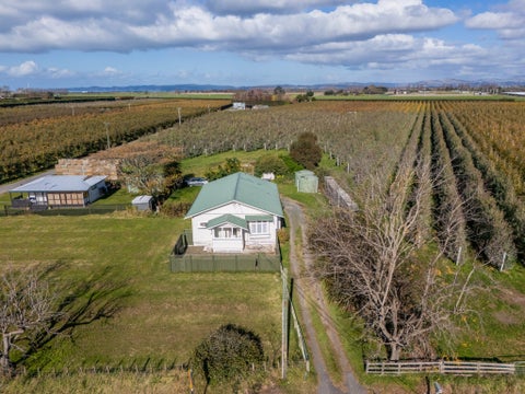 13 Awatoto Road, Napier