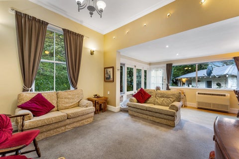 8 Oxford Street, Picton