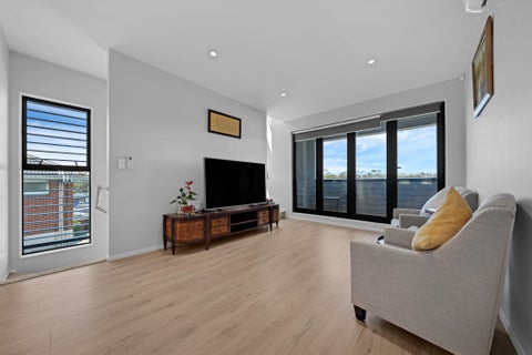 9/701 Hillsborough Road, Mount Roskill, Auckland