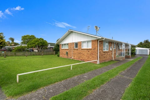 302 Rosebank Road, Avondale, Auckland