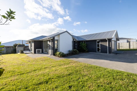 2 Rayner Way, Glen Avon, New Plymouth