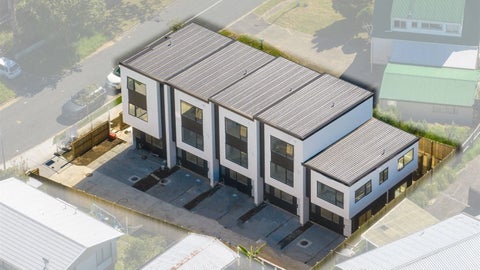 4C Flaunty Place, West Harbour, Auckland