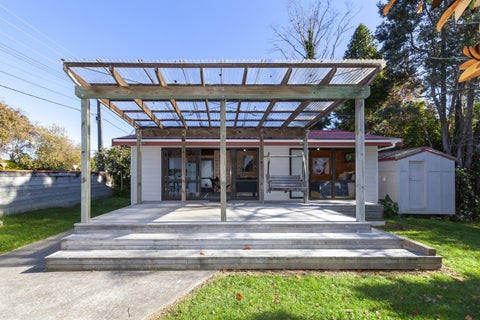 6 Park Avenue, Waikanae