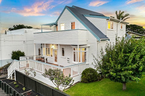 4 Rodney Road, Northcote Point, Auckland