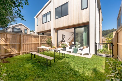 16B Inglis Street, Seatoun, Wellington