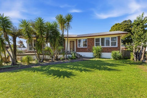 330 Great South Road, Opaheke, Papakura