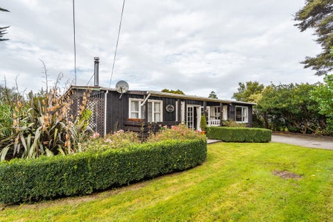 39 Featherston Cross Creek Road, WESTERN LAKE, FEATHERSTON
