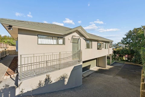 2/162 Forrest Hill Road, Forrest Hill, Auckland