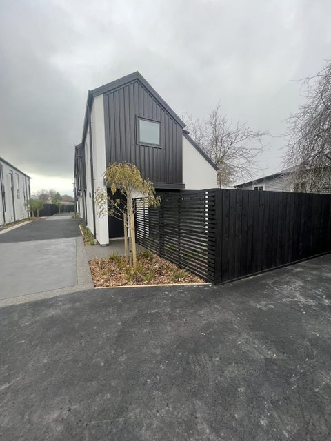 2/114 Cranford Street, St Albans, Christchurch