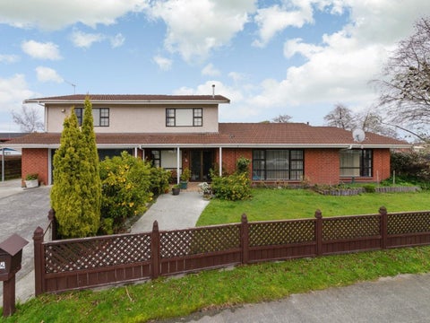 14 Peter Hall Drive, Kelvin Grove, Palmerston North