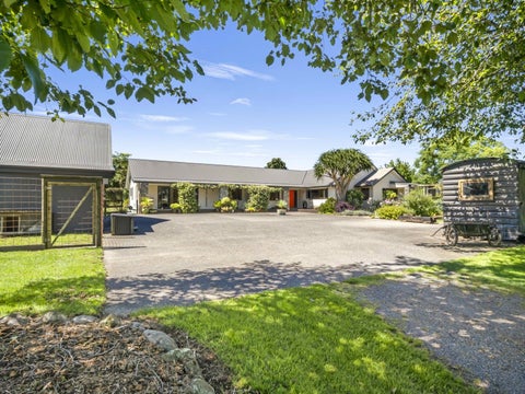 424 Tararua Road, Levin, Levin