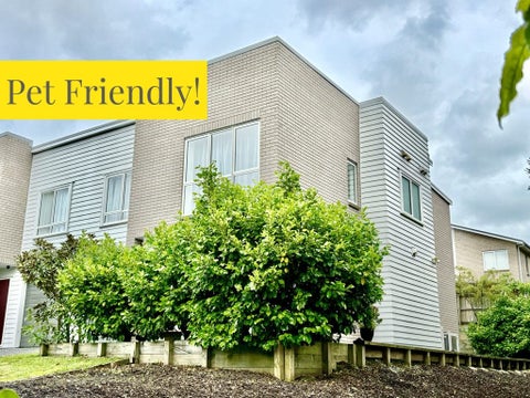 15 Purei LANE, Massey, Auckland
