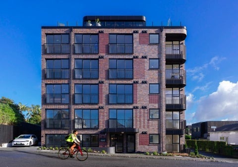 208/2 Finch Street, Morningside, Auckland