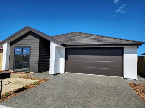 14 Mehrtens Crescent, Woodend, Woodend