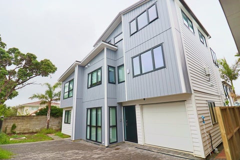 14 Gulf Crest, Bucklands Beach, Auckland