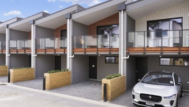 8/63B Owairaka Avenue, Mount Albert, Auckland