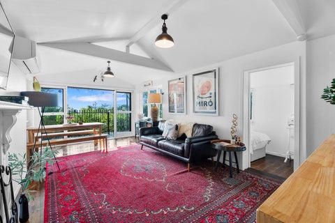 8 Fourth Avenue, Onetangi, Waiheke Island