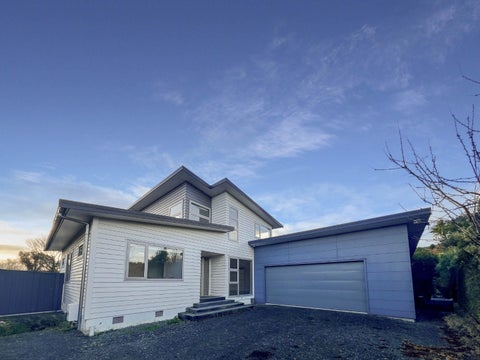 4 Coates Grove, Silverstream, Upper Hutt