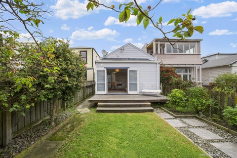 15 Queen Street, Mount Victoria, Wellington
