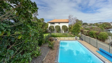 6/102 Greenhithe Road, Greenhithe, Auckland