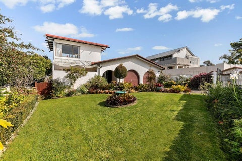 258 Glamorgan Drive, Northcross, Auckland