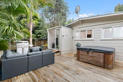 2/129 ESKDALE Road, Birkdale, Auckland