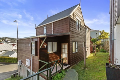 8/85 Elizabeth Street, Mount Victoria, Wellington