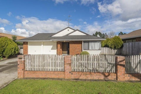 16 Headcorn Place, Botany Downs, Auckland