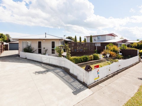 10 Hillcrest Drive, Kelvin Grove, Palmerston North