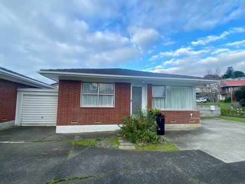 1/80 Moore Street, Hillcrest, Auckland