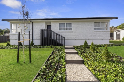 17 Ridgemount Rise, Mangere Bridge, Auckland