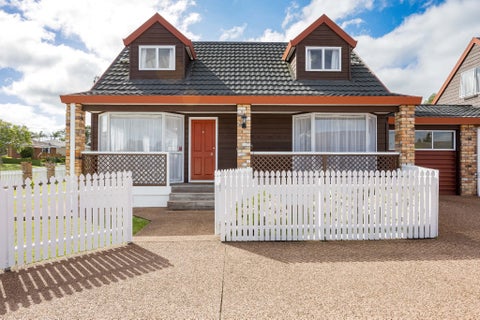 4/73 Vintage Drive, Henderson, Auckland