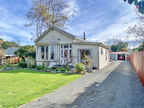 36A Lincoln Road, Carterton