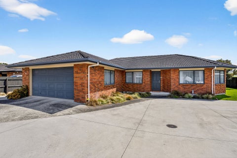 23 Raabia Close, Parakai, Helensville