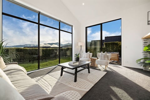 13 Falconer Rise, Jacks Point, Queenstown