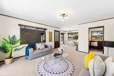2/11 Kurnell Drive, Botany Downs, Auckland