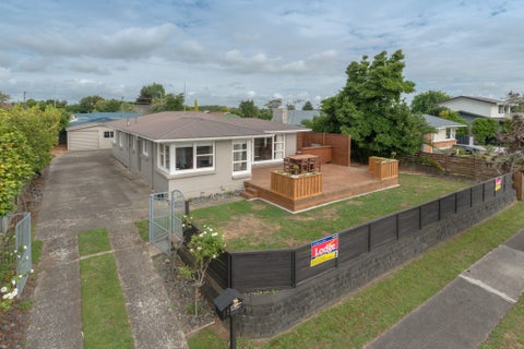 13 Clematis Avenue, Pukete, Hamilton